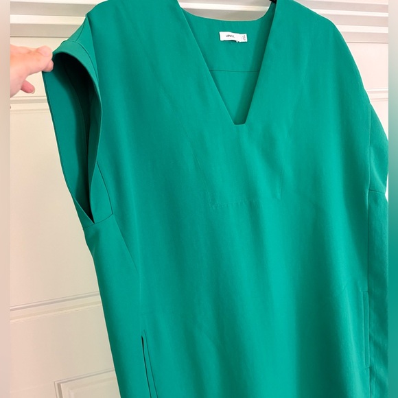 Vince Emerald Green V Neck Dolman Sleeve Knee Length Dress With Pockets - Picture 2 of 6